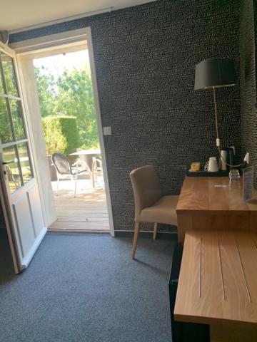 Logis Auberge De La Riviere Les Velluire-sur-Vendee Buitenkant foto