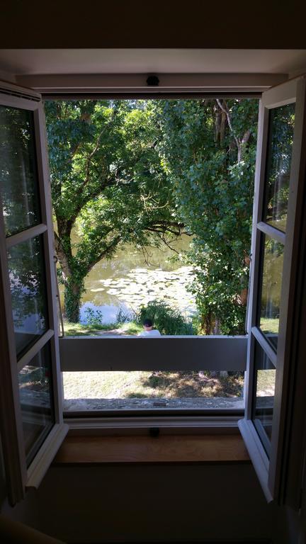 Logis Auberge De La Riviere Les Velluire-sur-Vendee Buitenkant foto