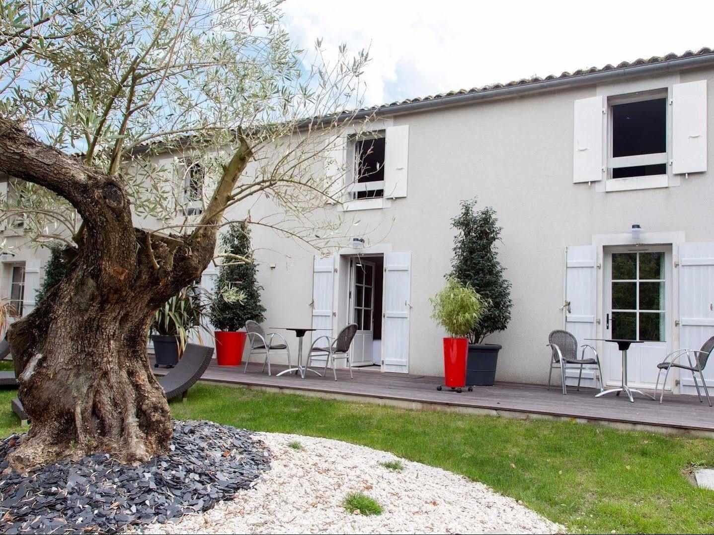 Logis Auberge De La Riviere Les Velluire-sur-Vendee Buitenkant foto